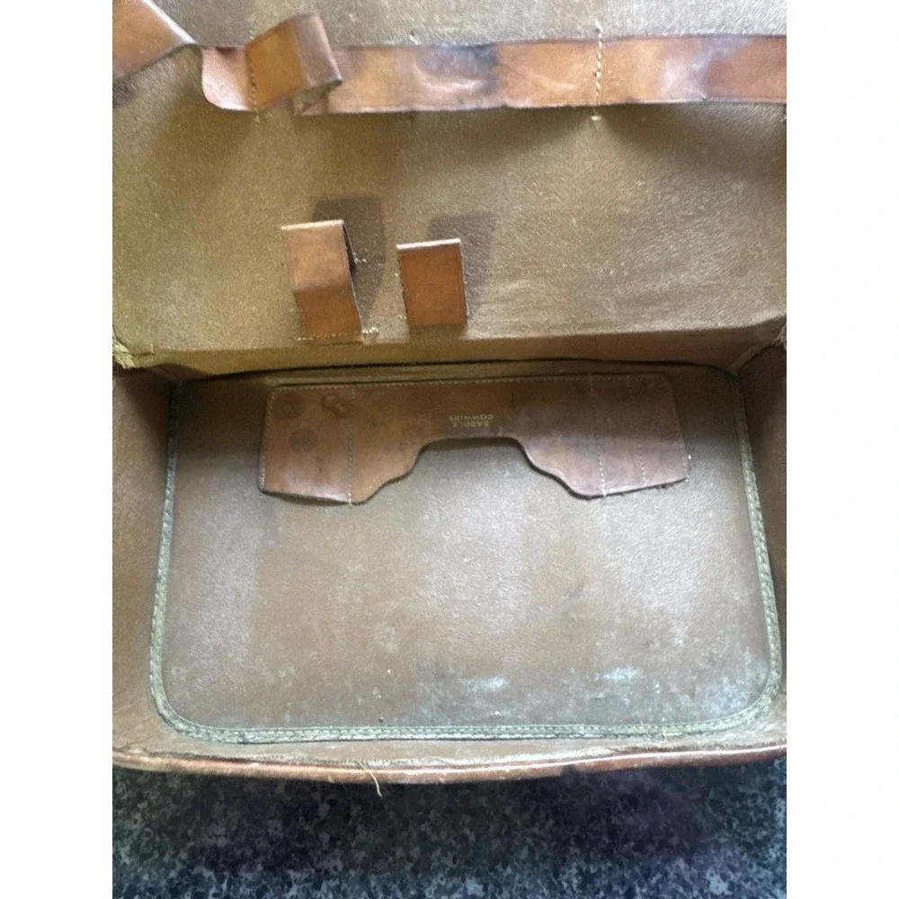 Vintage Leather Box With Button Close Sadle Cowhide‎ Travel Box Keepsakes